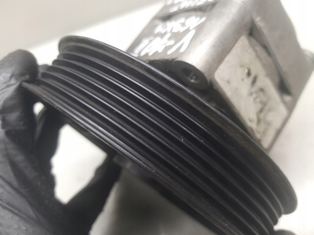 фото №11, Насос підсилювача 2.4 d5 163km d5244t volvo v70 ii xc70 s80 9485757