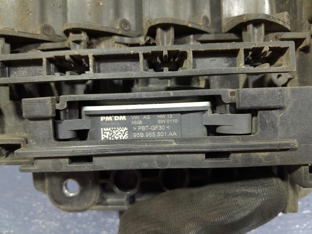 фото №6, Audi a3 8y впуск шторка жалюзі повітря 2q0122323a