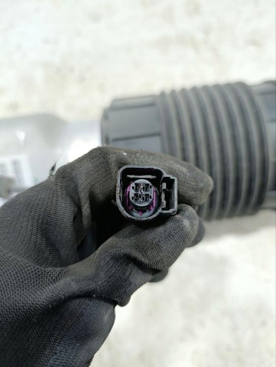 Купить Амортизатор пневматический porsche panamera 2018 с передний po правой 971616038