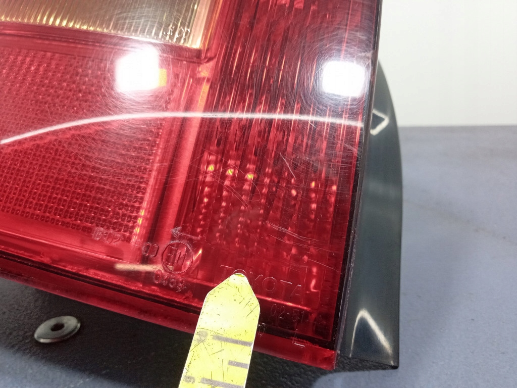 фото №7, Toyota corolla e12 hb лампа задняя левая задняя koito 02-51