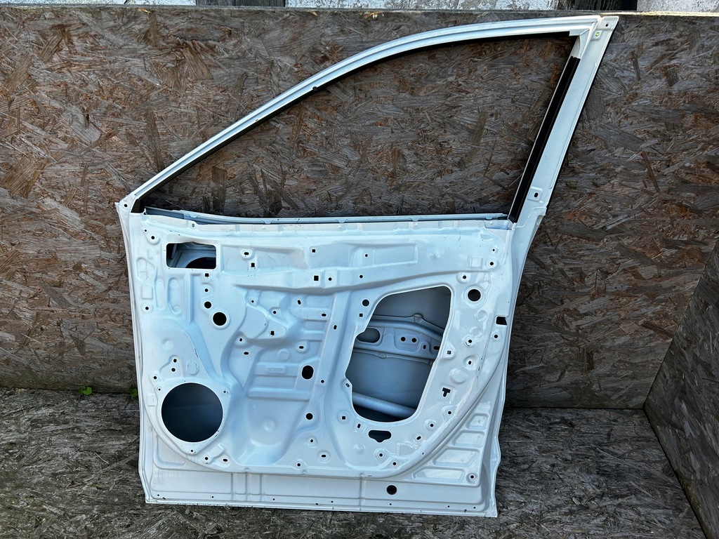 фото №10, Toyota rav4 v двері праве перед передні