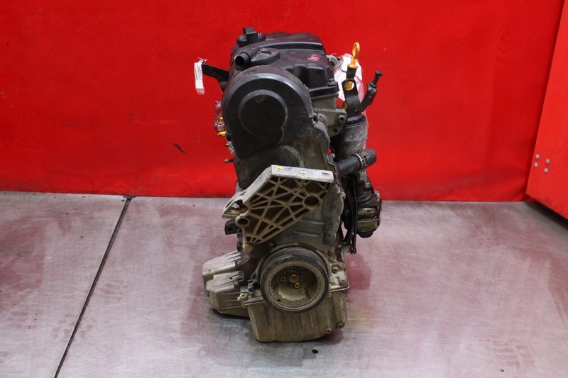 Двигатель стойку дизель amf vw polo 3 3 1.4 tdi 75 km рестайлинг  00-02 сжатие Доставка