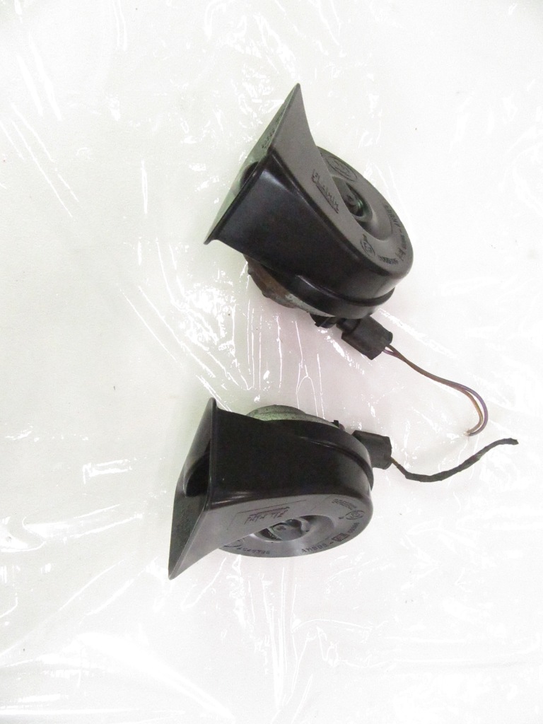 Клаксон сигнал кронштейн bmw e84 e90 e91 e92 e93 комплект штекер с Разборки