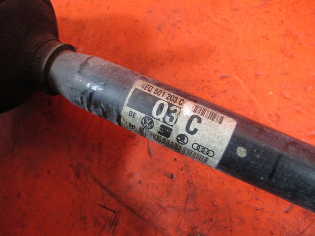 фото №8, Audi оригинальный номер 4e0501203c приводной вал задняя