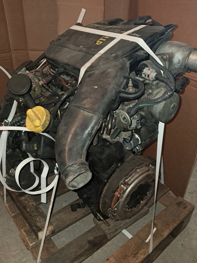 Двигатель 1.9dti f9q782 f8t на насос комплектный  kangoo pewniak к монтажа film Доставка