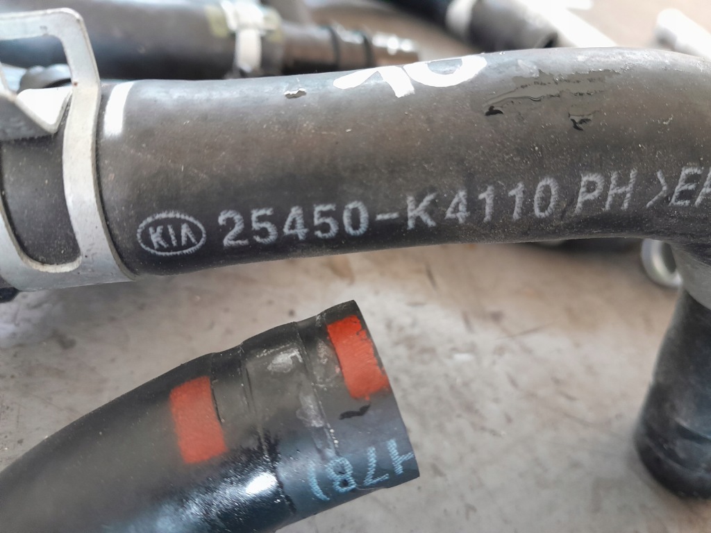 Kia niro ev 20r пабтрубок  шланг труба трубка воды насоса Оригинал