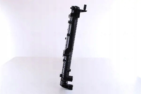 Радіатор води 63124 nissens opel renault trafic в Україні