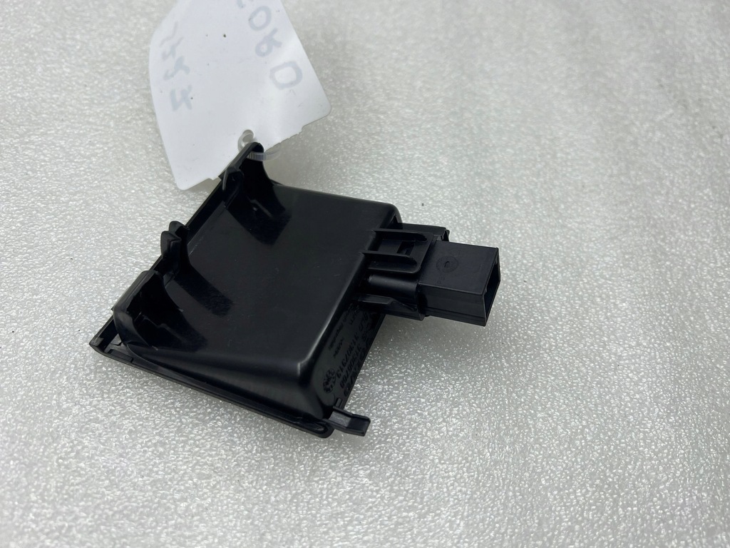 фото №8, Volvo v40 2017 разъём / соединитель usb