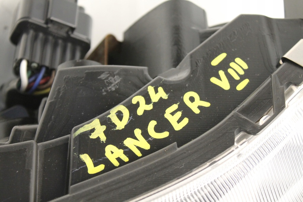 фото №9, Mitsubishi lancer 8 viii 07r- лампа левая фара левый перед