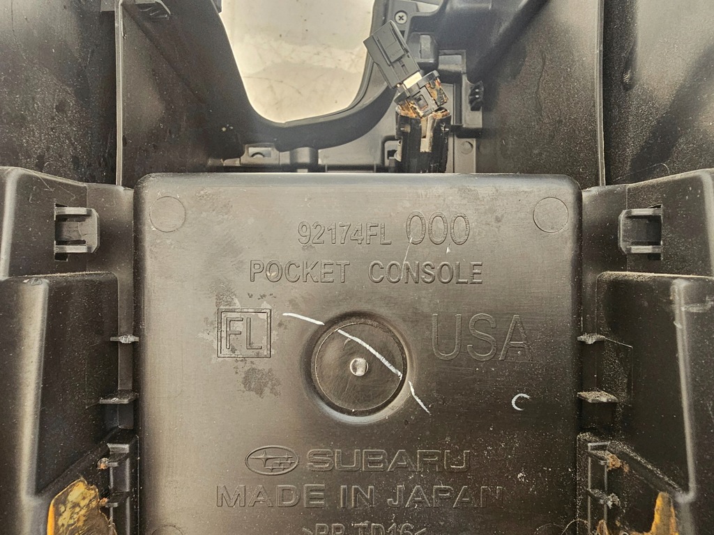 фото №14, Subaru crosstrek 17-22 подлокотник бардачок туннель средний 92174fl000 usa