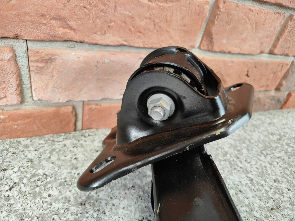 Купити Bmw f40 f44 f45 f46 x1 f48 поворотний кулак важелі ступиця права правий задній 6898964