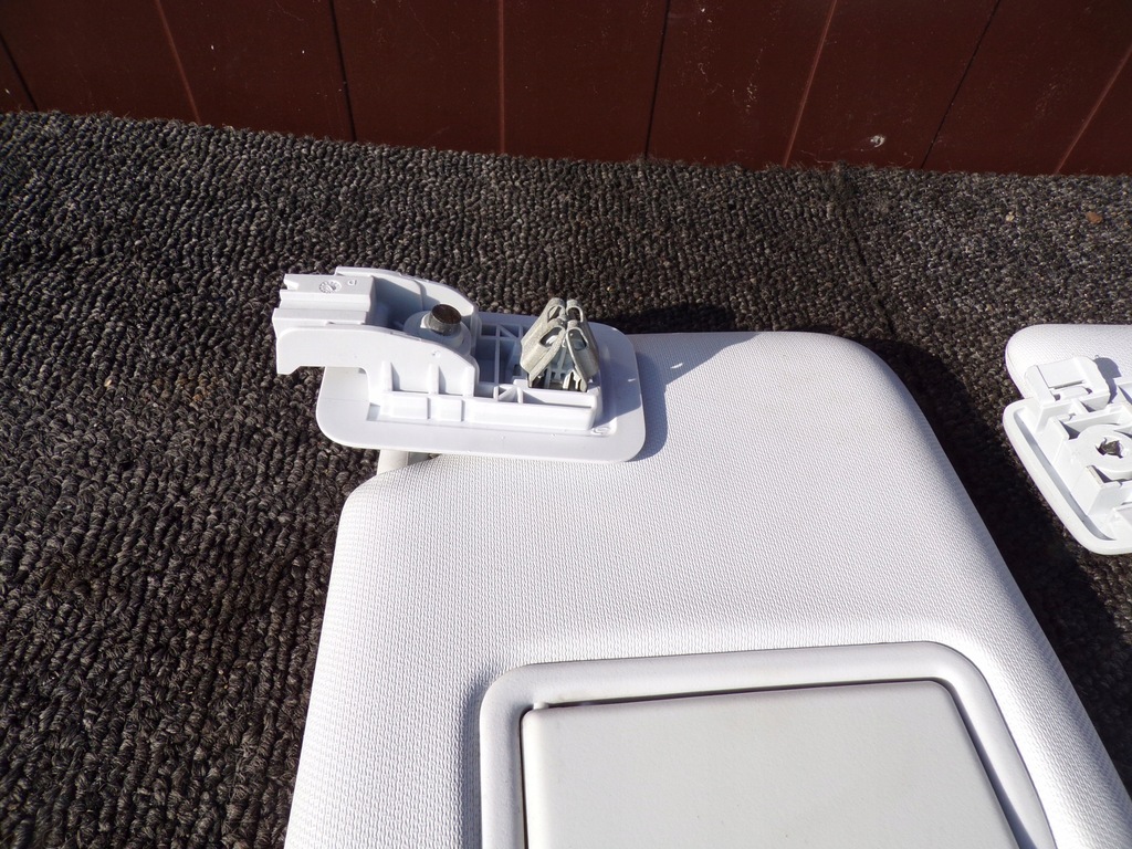 фото №5, Захист сонцезахисна права ліва peugeot 208 kpl