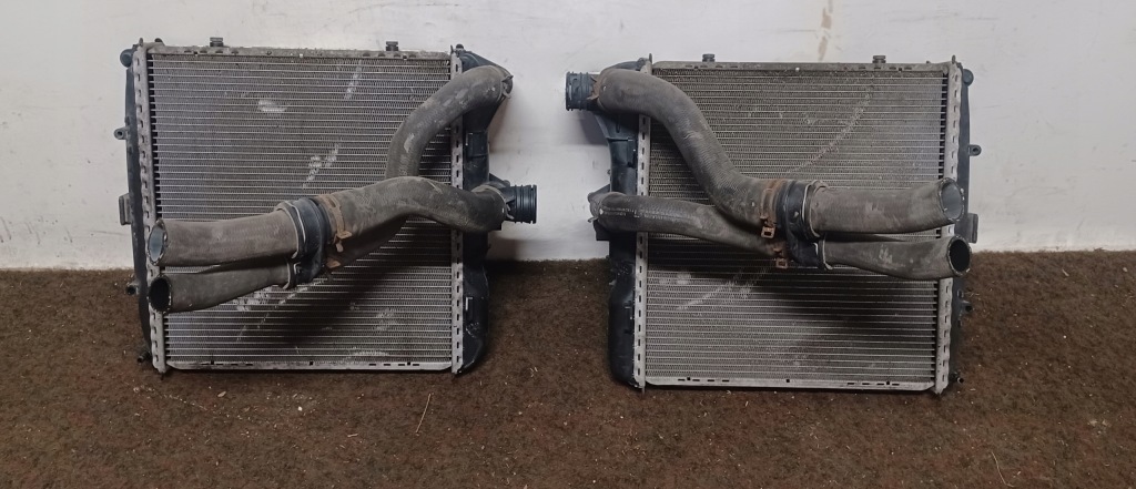 Купити Радіатор води porsche 997 ліва правий