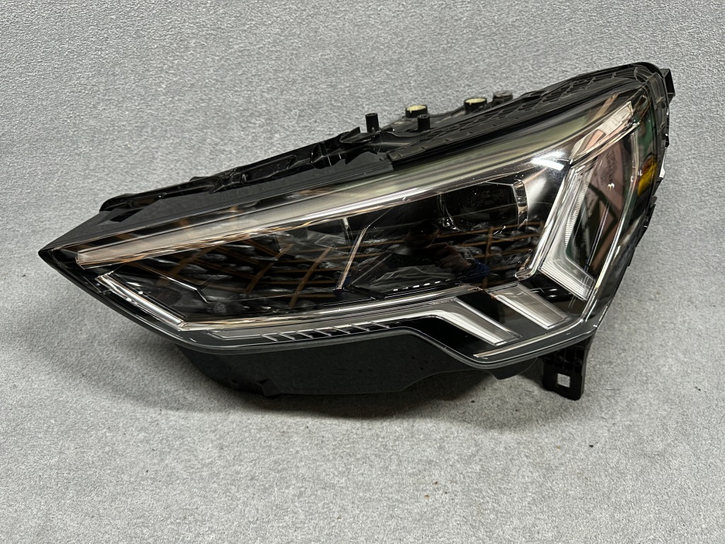Купить Фара audi q3 83a full led европа левая оригинал 83a941033