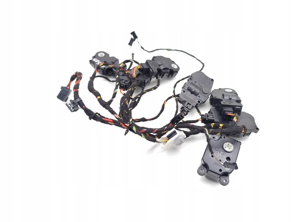 Bmw i8 моторчик обігрівача hybrid plug-in hybrid 170kw 231 hp 9328093 в Україні