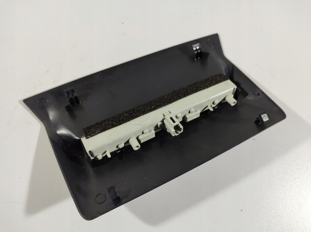 фото №7, Lexus is300h 13r свет стоп-сигнал