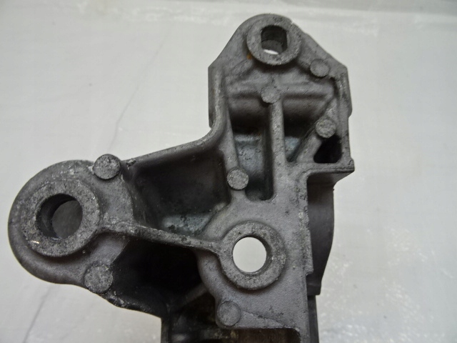 фото №6, Renault kadjar 1.5 dci кронштейн кронштейн генератора 117100072r