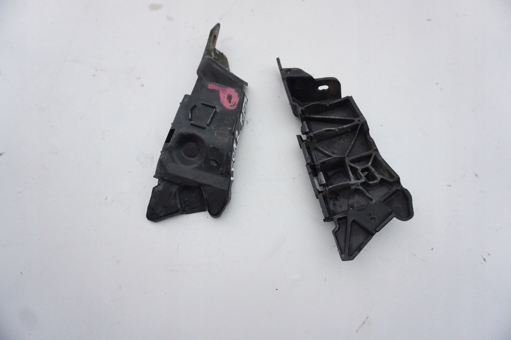 фото №1, Напрямна крила лівий перед seat leon 2 ii