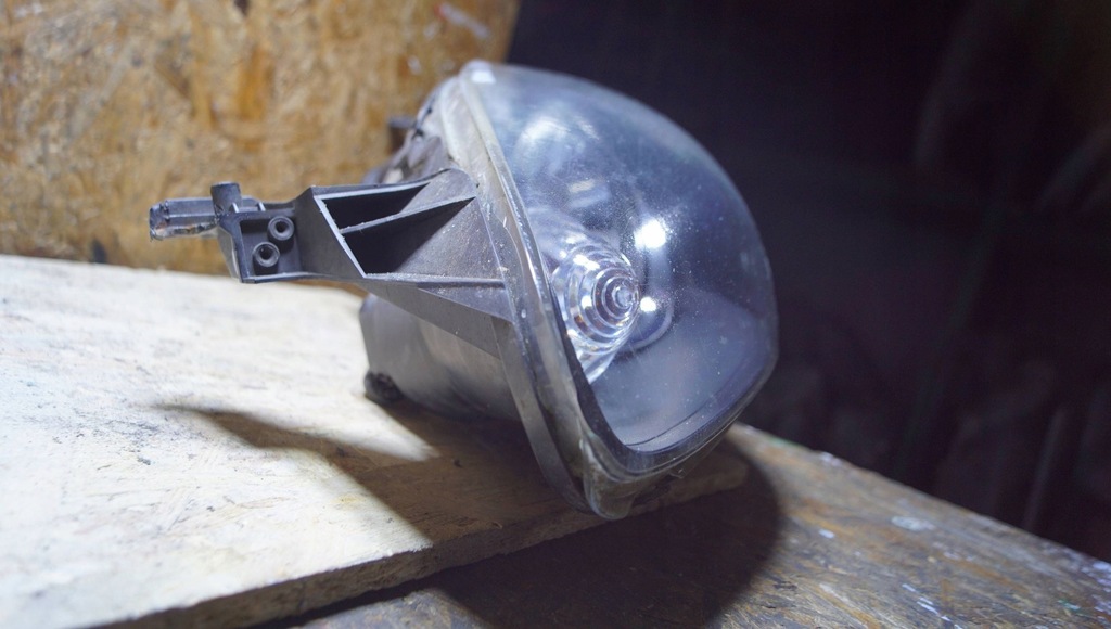 фото №12, Toyota aygo лампа левый перед uk s2400