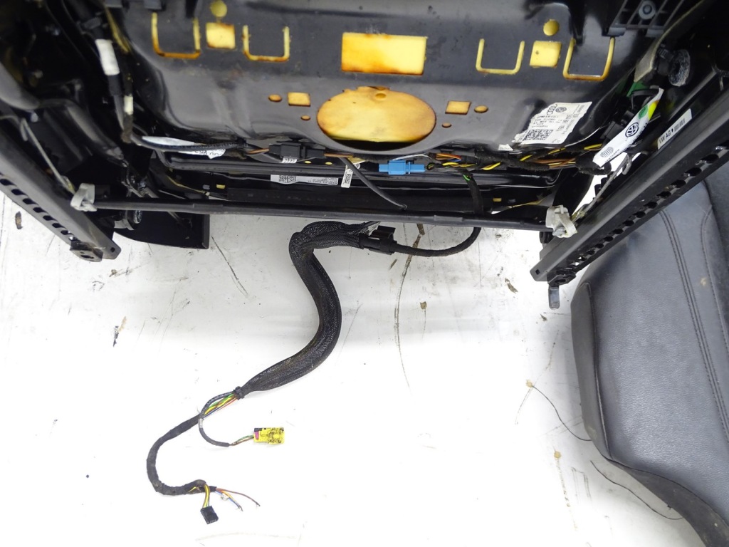 Купити Сидіння правий лівий перед заднє сидіння спинка задня vw passat b8 gt kombi alcantara