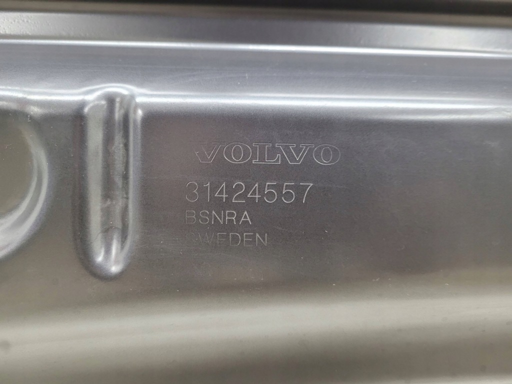 Volvo xc60 2 2 17- капот крышка двигателя перед передняя fv 31424557 Недорого