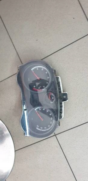 фото №1, P0013252128ad счетчик приборная панель opel corsa