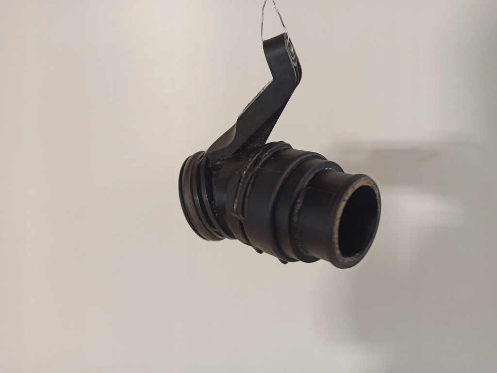 фото №1, Вентиляція картера патрубок фланець discovery 4 jaguar xj xf