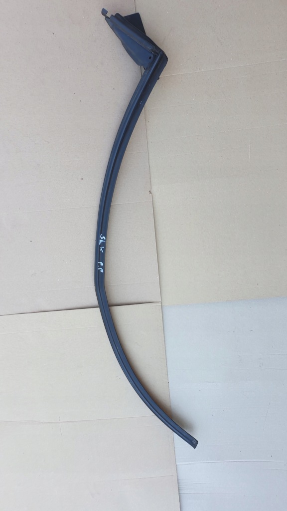 фото №1, Прокладка дверь перед правый mercedes slk r170