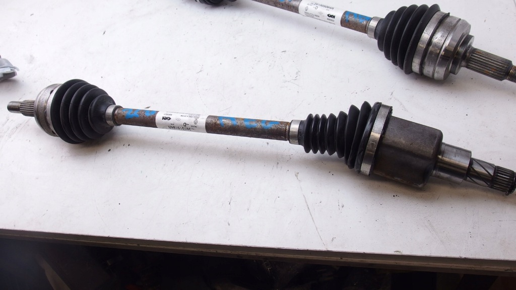 фото №1, Megane iv приводной вал левая короткий