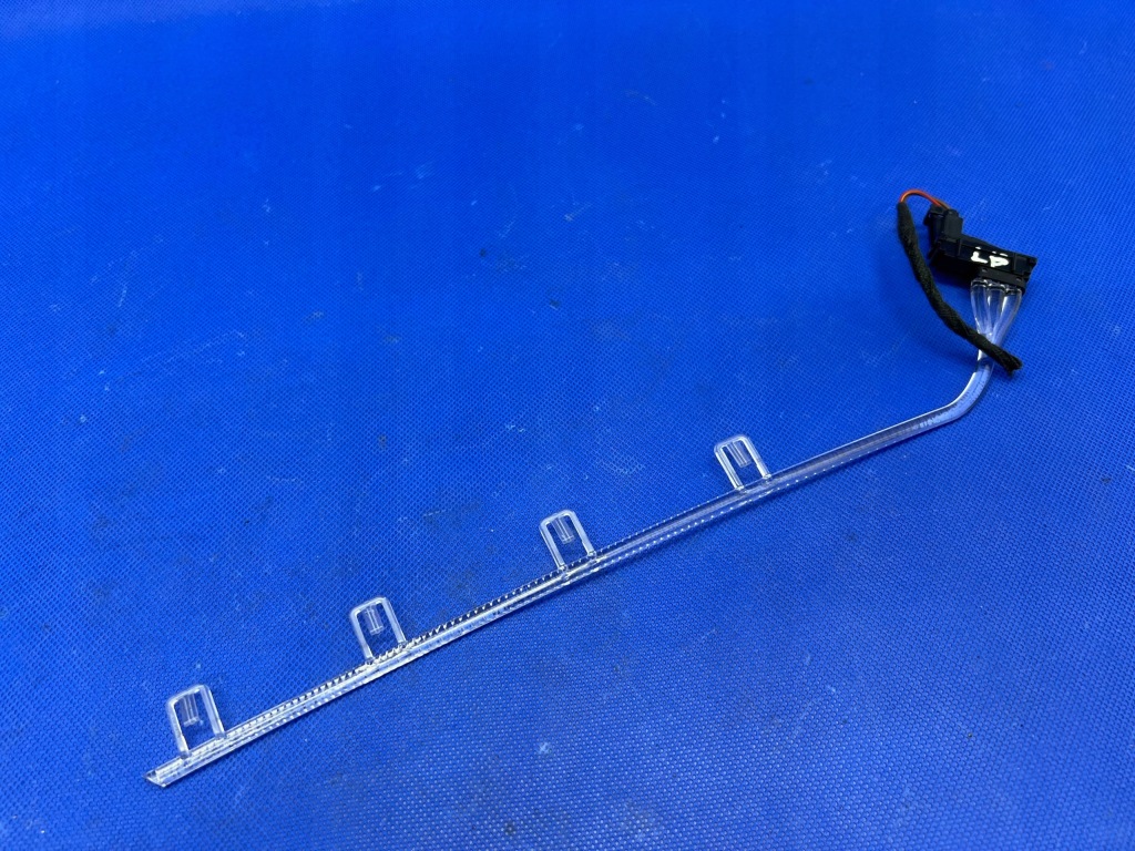 фото №1, Audi a6 a7 c7 4g молдинг led дверь левый перед 4g0919173