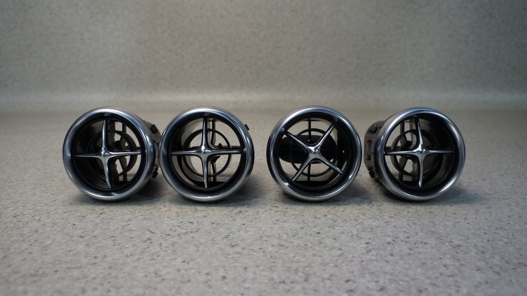 фото №1, Решётка обдув a1728300154 mercedes slk w172 r172