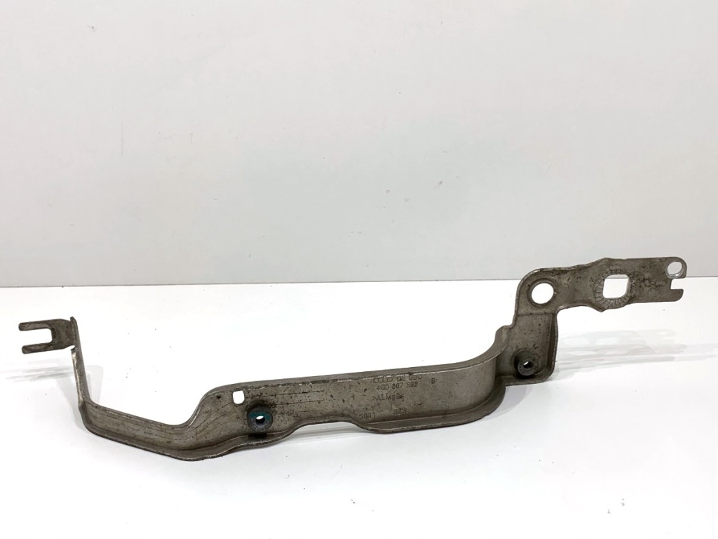 Купити Кронштейн кронштейн крила правий передні  audi a6 c7 4g0807592b