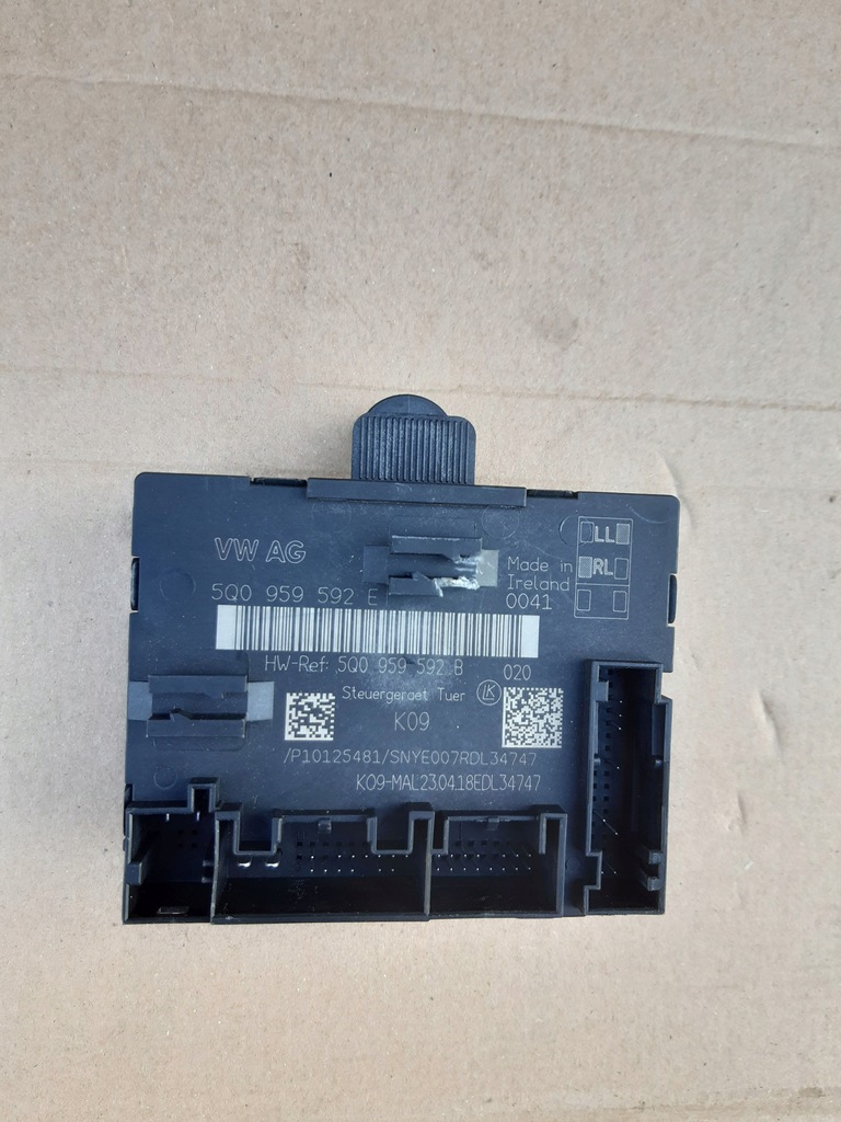 фото №1, Модуль двері vw audi skoda 5q0959592e