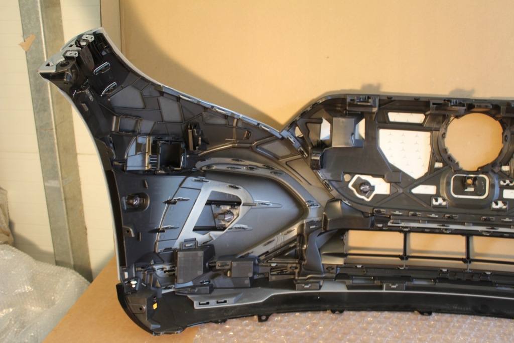 Бампер передок  передний mercedes eqs 296 w296 amg Киев