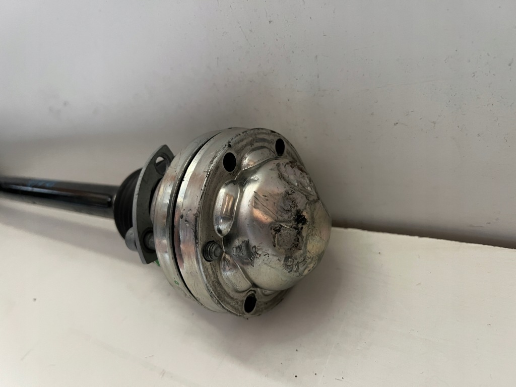 Приводной вал передняя ferrari 819425 Доставка