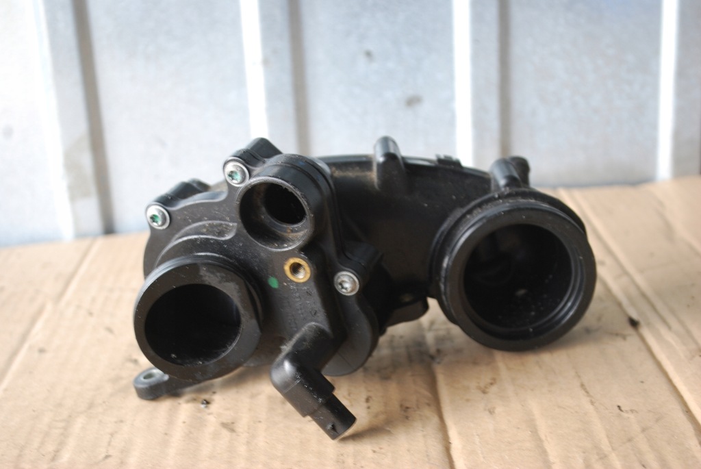 фото №1, Корпус термостата audi 3.0 tdi crt 059121111bm