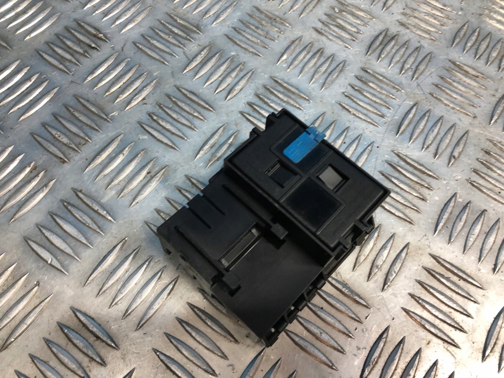 Купити Mercedes sl r230 модуль блок керування клеми a2305450101