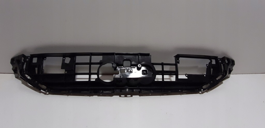 фото №1, Усилитель решётка решетка перед audi a6 c8 4k0807233a