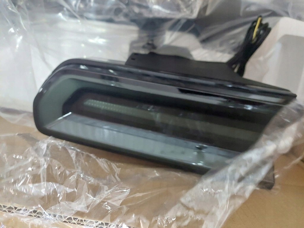 фото №10, Dodge challenger 2008-2014 лампа лампы задняя накладка тонированная europa led vland