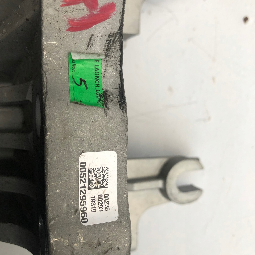 фото №9, Jeep compass ii кронштейн подушка двигателя 1.3 hyb.