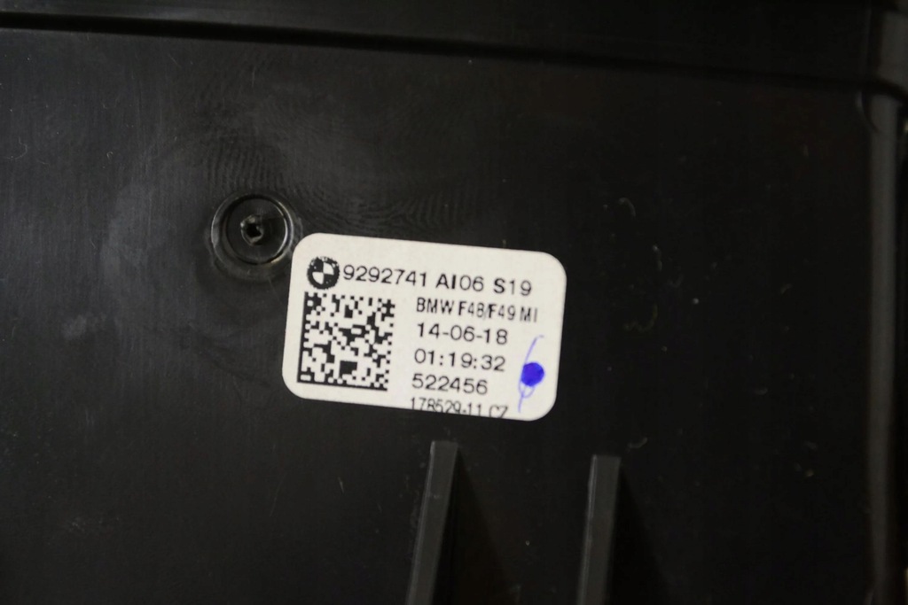 фото №5, Bmw x2 f39 2018 форсунки / ґрати обдув панелі приладової панелі