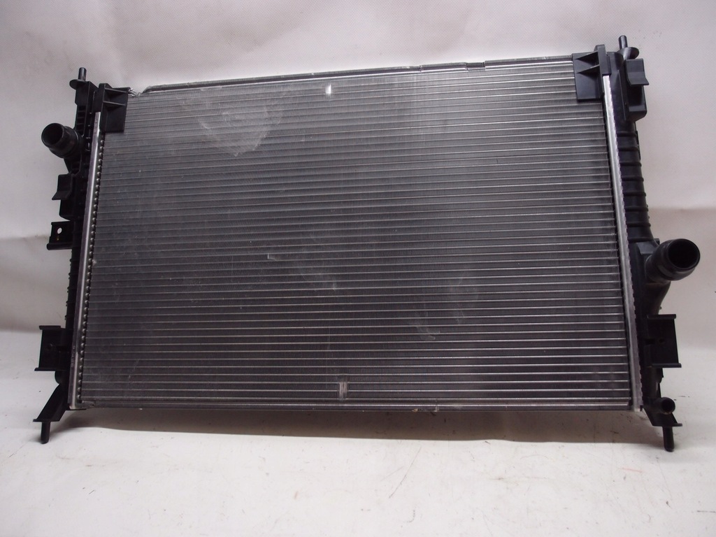 фото №9, Радиатор wody 9809141780 citroen ds7