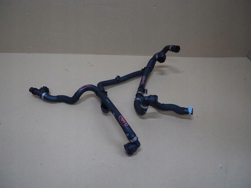 фото №1, Wąż wody магистраль mercedes eqb300 x243