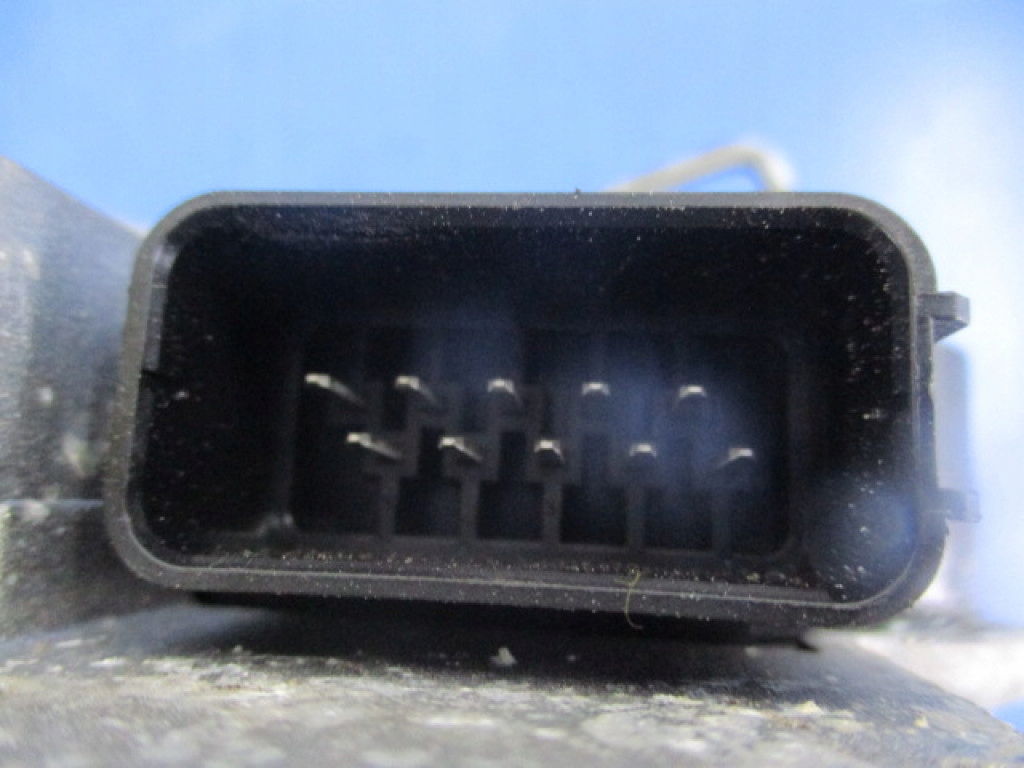 фото №6, Volvo s40 ii 04-07 2.0td замок двері перед правий 30799332 10pin