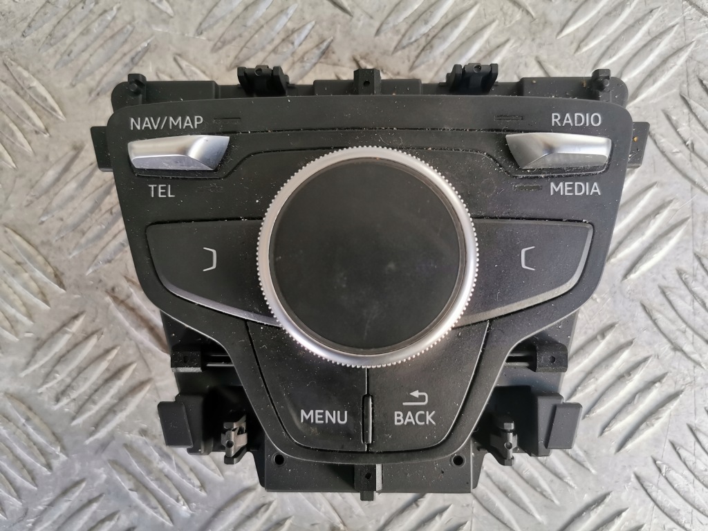 фото №1, A4 b9 8w 2015-2022 переключатель панель mmi