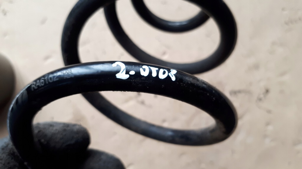 фото №10, A4 b8 s4 пружина задня задня kyb 2.0 tfsi ra6102