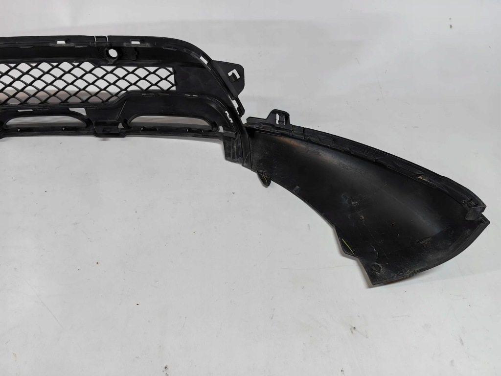 Mercedes glb w247 - решётка спойлер бампера перед Доставка