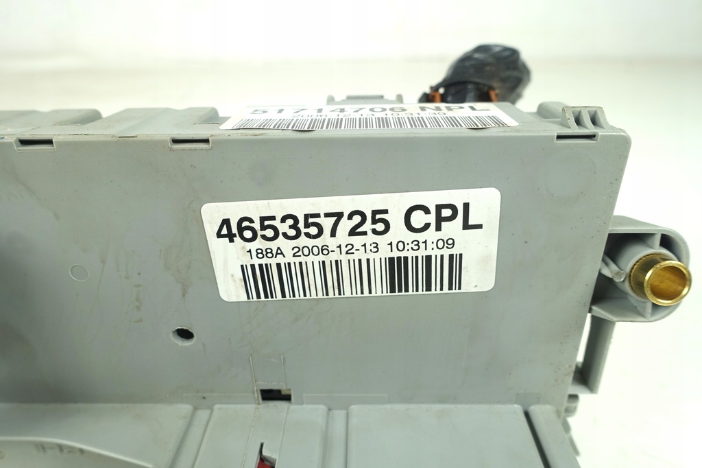 фото №7, Коробка предохранителей модуль комфорта bsi бортовой компьютер кузов fiat doblo 51731467