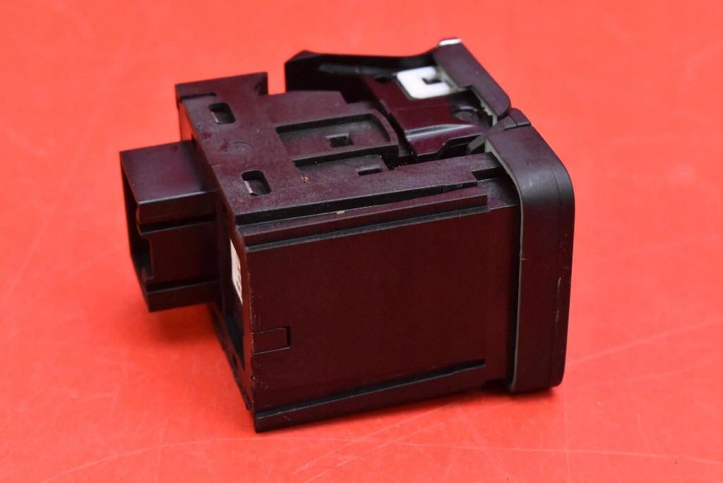 фото №6, Важіль кнопка гальма ручного 5e4927225iha skoda octavia 4 iv 19-24