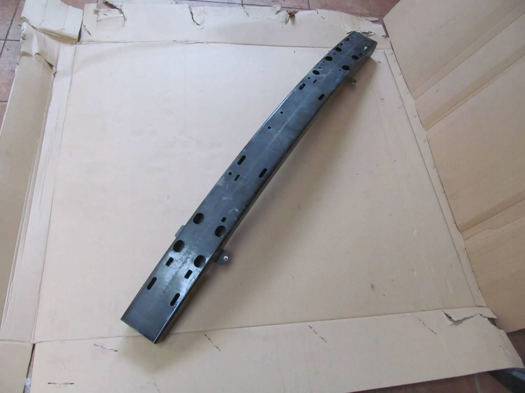 Chrysler 300c lift 14-23 балка підсилювач бампера перед передній c408 Зі Шроту